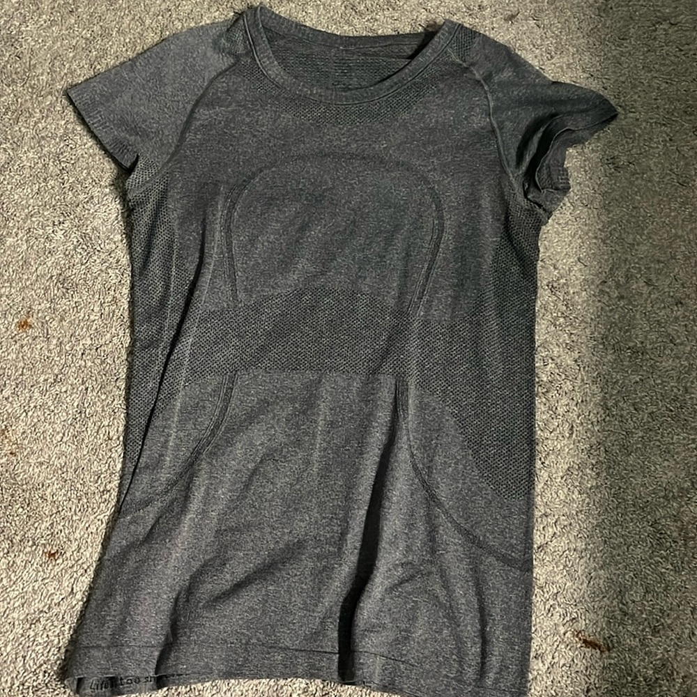 Lululemon shirt